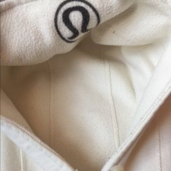 Rare and Unique Lululemon Polka Dots Scuba Hoodie! - Picture 3 of 4